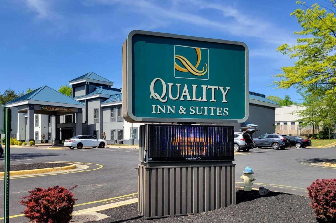 Quality Inn & Suites Quantico Stafford Exterior foto